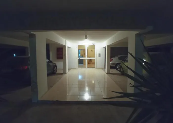 Apartamento Luxury Maisonette - Ea View, Gym- 5 Min From