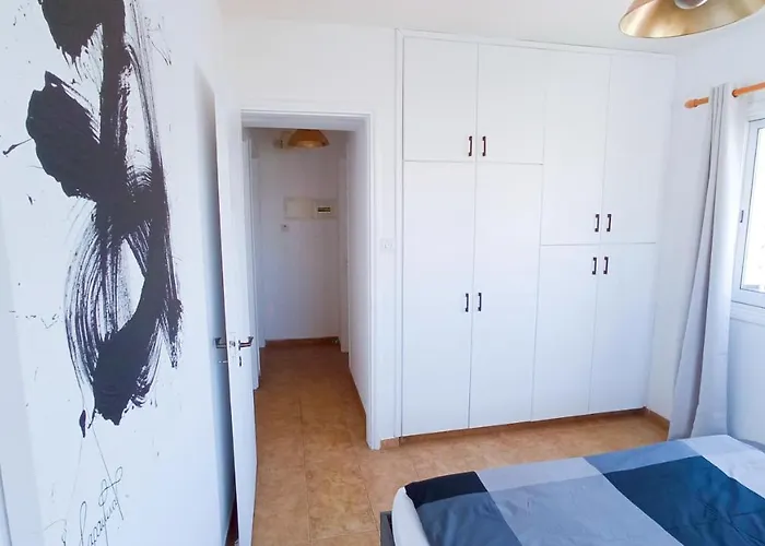 Luxury Maisonette - Ea View, Gym- 5 Min From