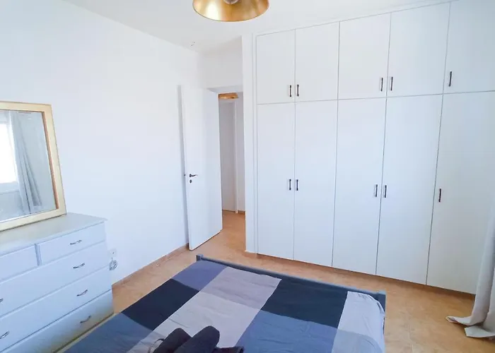 شقة Luxury Maisonette - Ea View, Gym- 5 Min From لارنكا