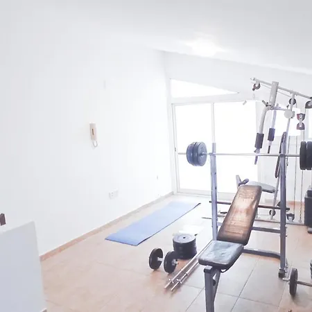 Luxury Maisonette - Ea View, Gym- 5 Min From דירה *
